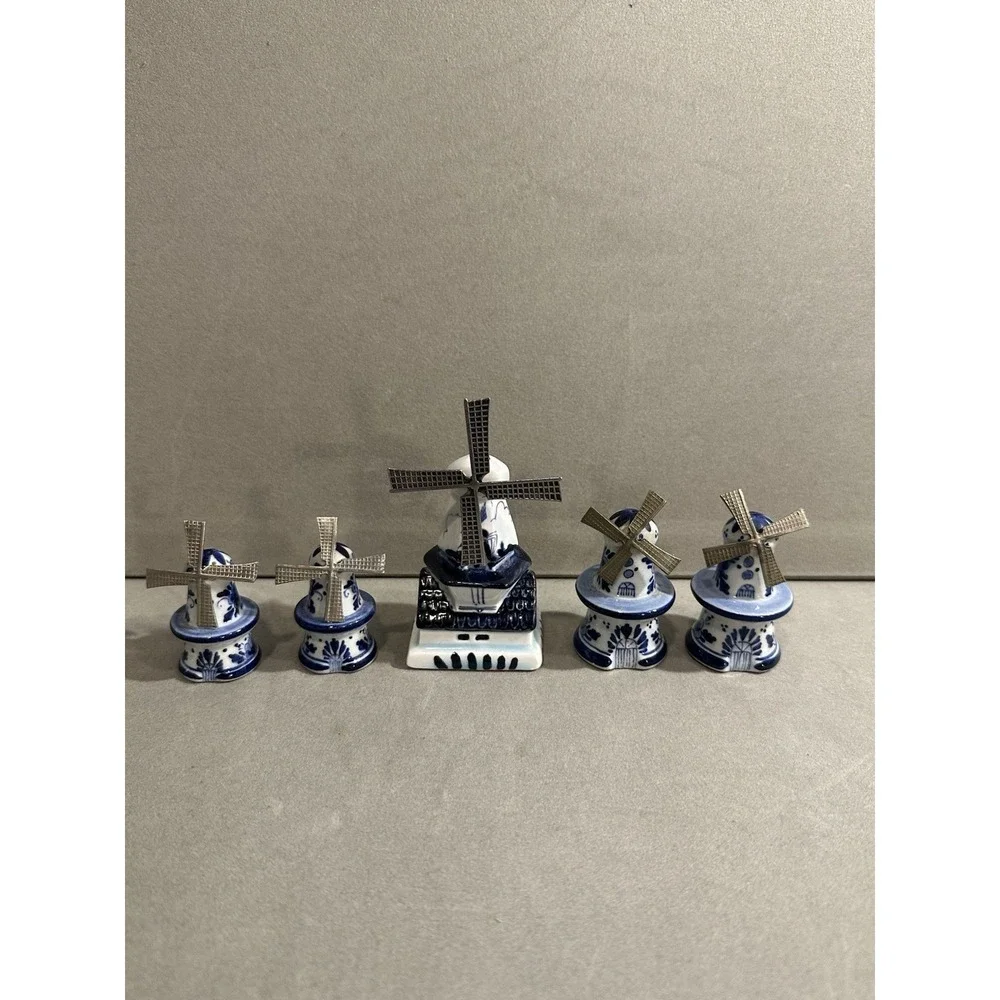 Vintage‎ Windmill Salt & Pepper Shakers Lot